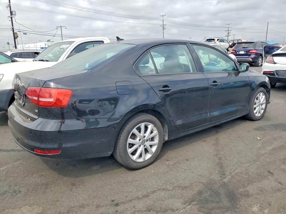 65161616 :رقم المزاد ، 3VWD17AJ3FM268638 vin ، 2015 Volkswagen Jetta مزاد بيع