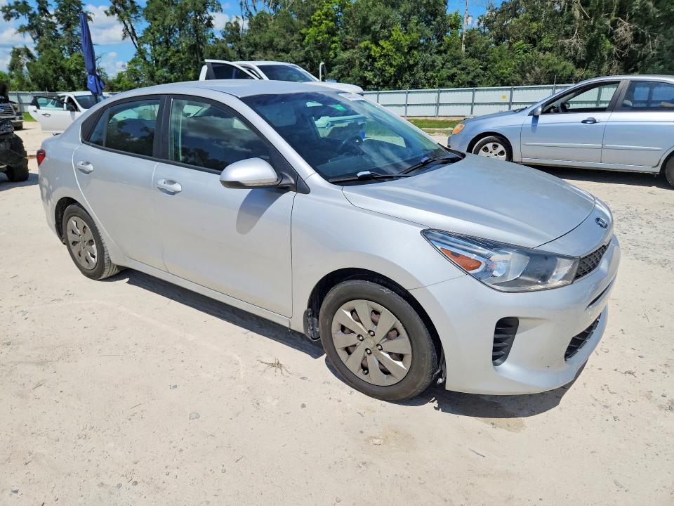 64093076 :رقم المزاد ، 3KPA24AD2LE335702 vin ، 2020 Kia Rio مزاد بيع