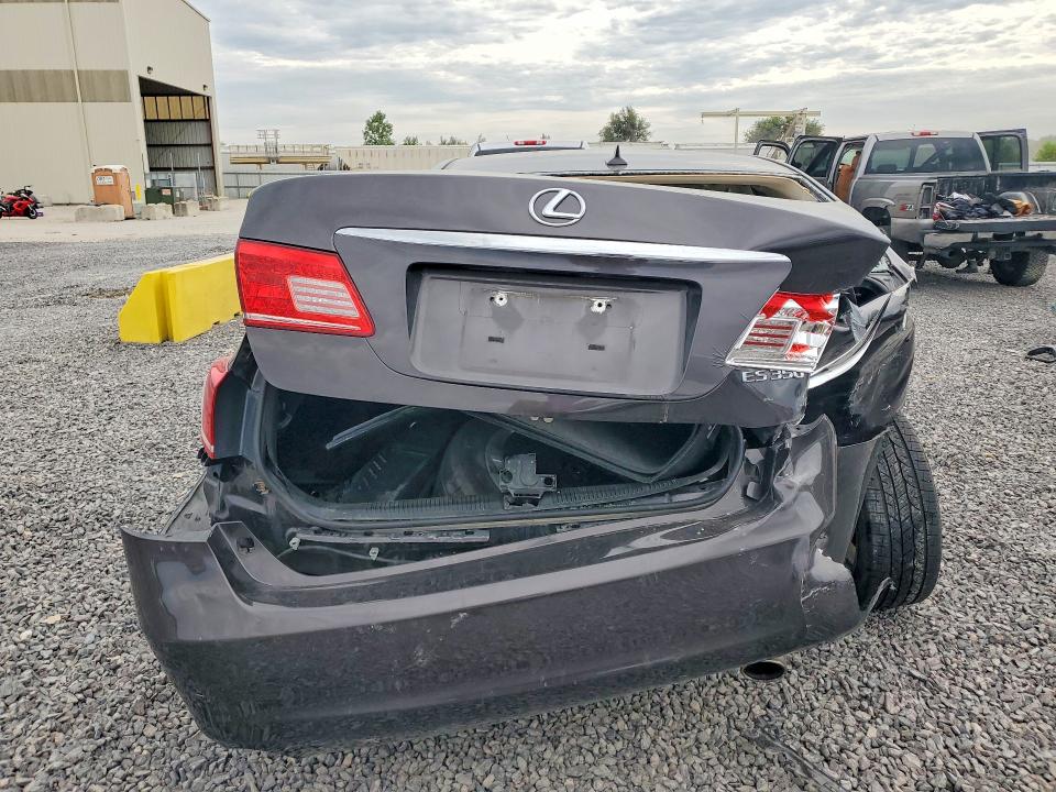 65534606 :رقم المزاد ، JTHBK1EG3B2427077 vin ، 2011 Lexus Es مزاد بيع