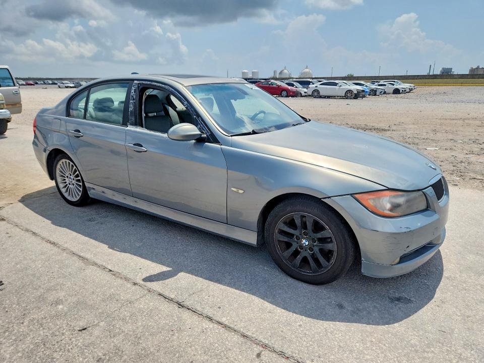 64084816 :رقم المزاد ، WBAVB13556KX42076 vin ، 2006 Bmw 325 مزاد بيع