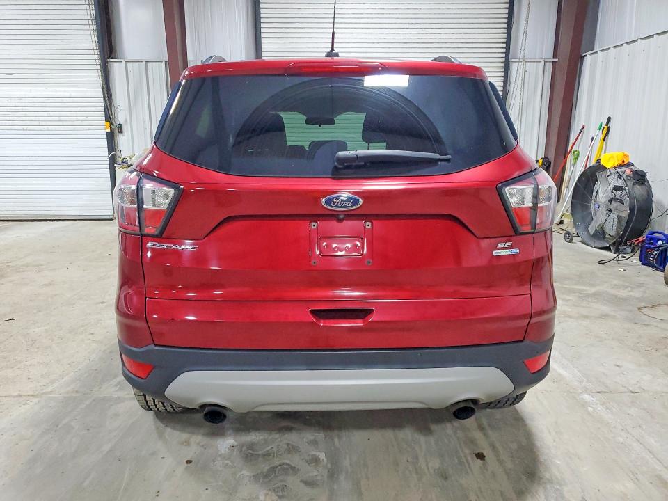 64319826 :رقم المزاد ، 1FMCU9GD4HUD25703 vin ، 2017 Ford Escape مزاد بيع