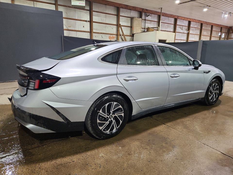 2026 Hyundai Sonata Hybrid მანქანა იყიდება აუქციონზე, vin: KMHL24JJ0TA171993, აუქციონის ნომერი: 63637666