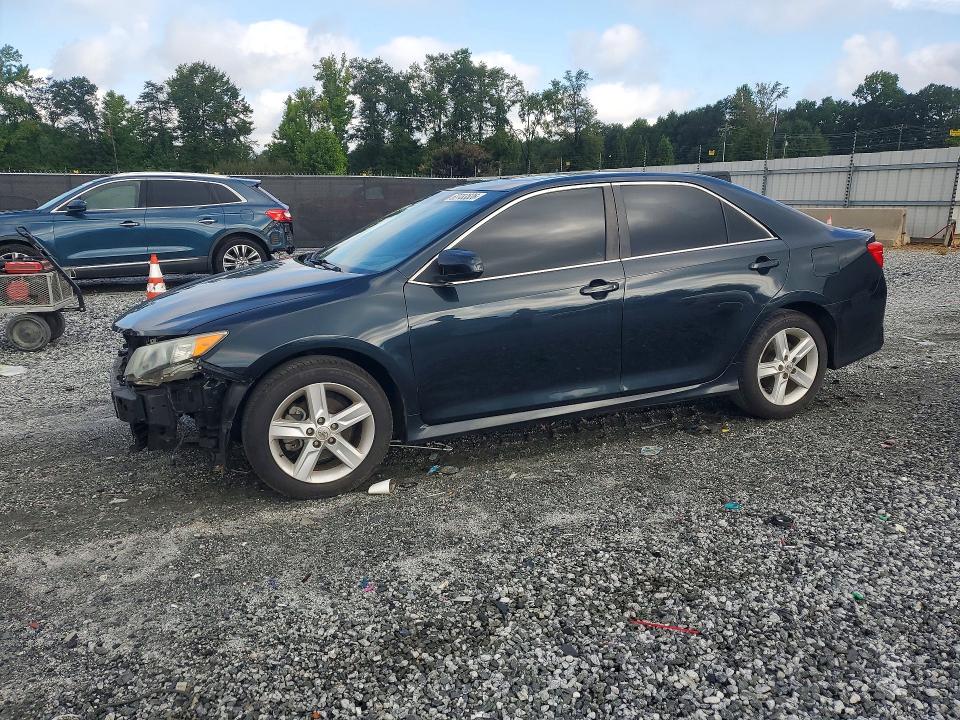 2014 Toyota Camry მანქანა იყიდება აუქციონზე, vin: 4T1BF1FKXEU867522, აუქციონის ნომერი: 62783526
