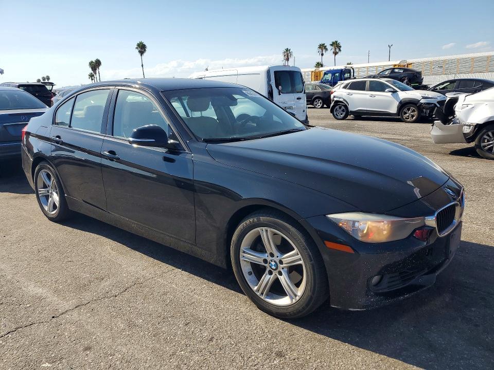 65954576 :رقم المزاد ، WBA3C1C57FP851212 vin ، 2015 Bmw 328 مزاد بيع