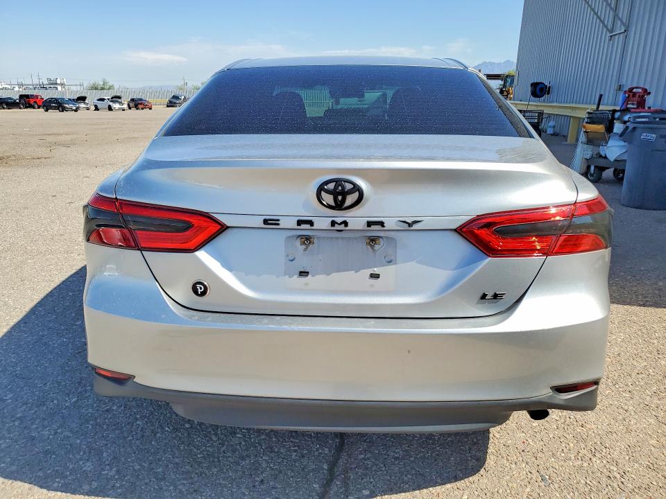 Продаж на аукціоні авто 2018 Toyota Camry, vin: JTNB11HK4J3015792, номер лоту: 63893346