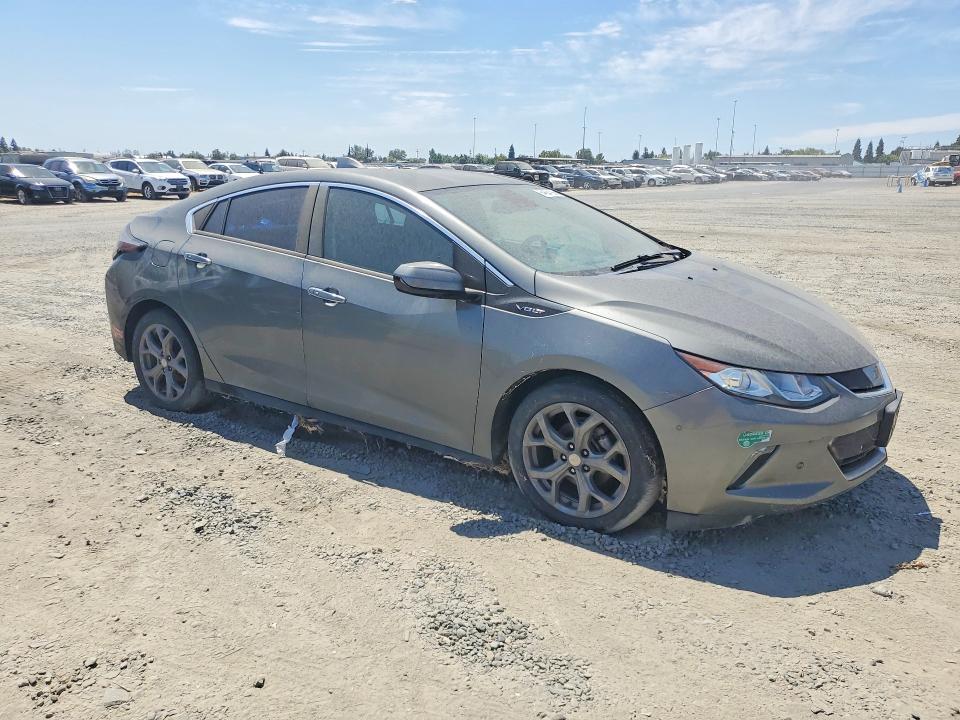64664136 :رقم المزاد ، 1G1RD6S52HU171031 vin ، 2017 Chevrolet Volt مزاد بيع