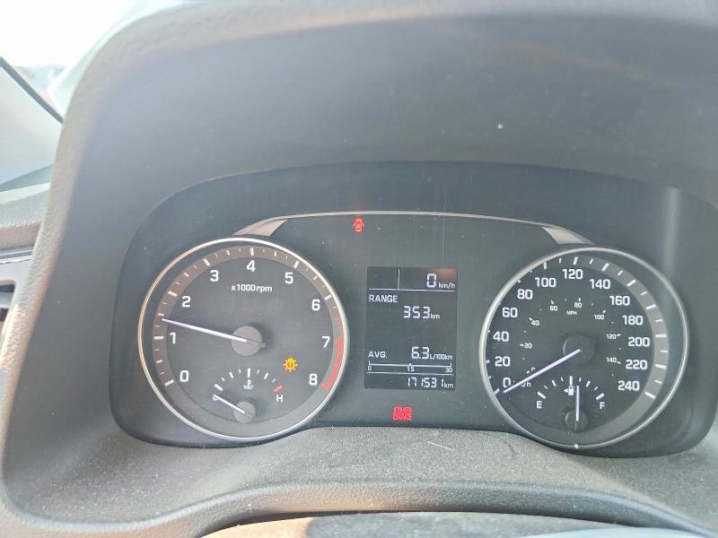62263276 :رقم المزاد ، 5NPD74LF6HH077345 vin ، 2017 Hyundai Elantra مزاد بيع