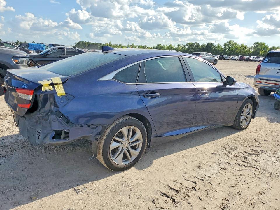 64834556 :رقم المزاد ، 1HGCV1F18JA013855 vin ، 2018 Honda Accord مزاد بيع