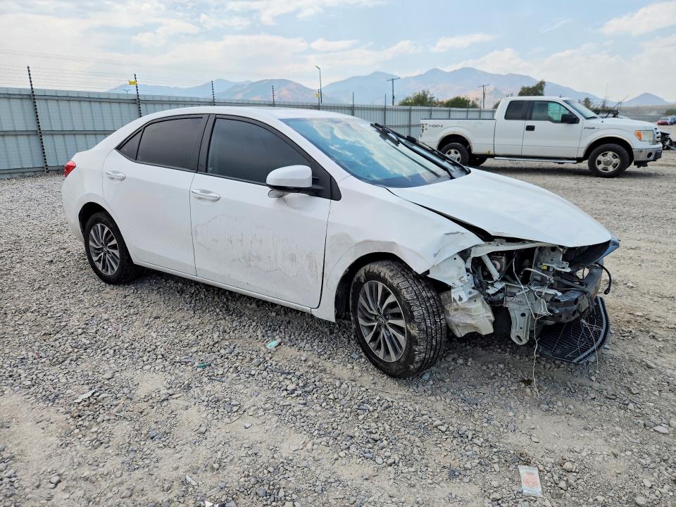 Продажа на аукционе авто 2017 Toyota Corolla, vin: 5YFBURHE4HP724809, номер лота: 64107106