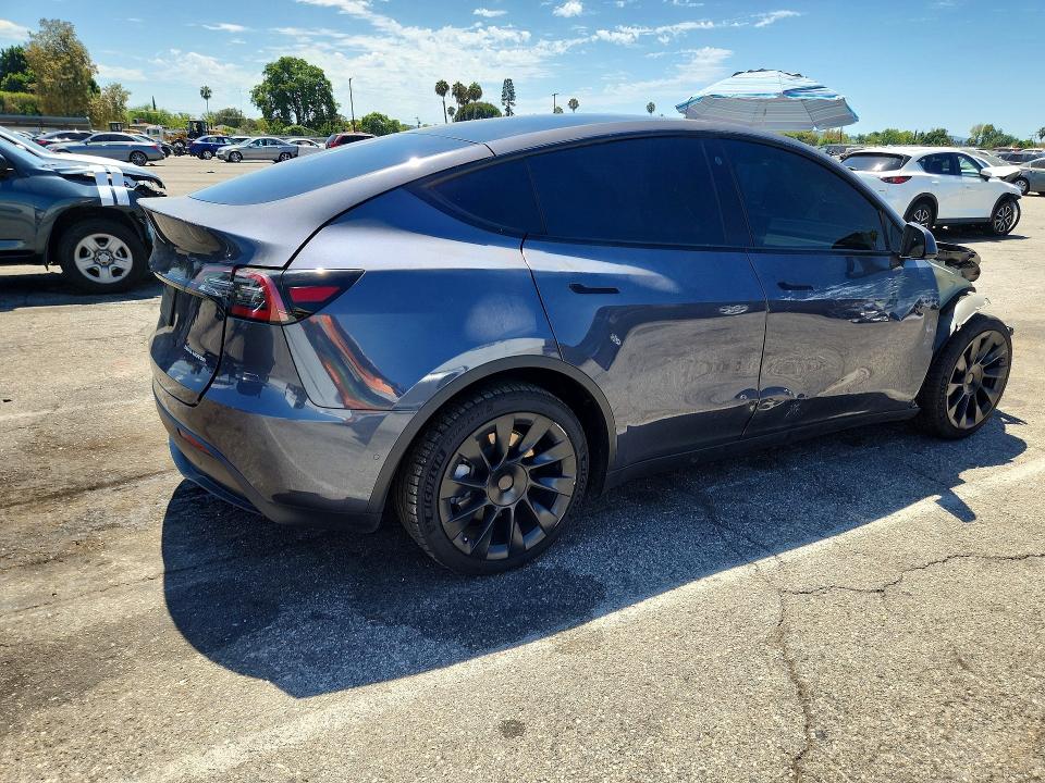 Продаж на аукціоні авто 2022 Tesla Model Y, vin: 7SAYGDEE1NF513828, номер лоту: 66121516