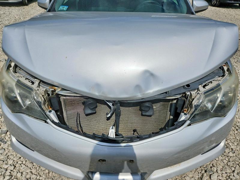 63297406 :رقم المزاد ، 4T1BF1FK8DU253566 vin ، 2013 Toyota Camry مزاد بيع