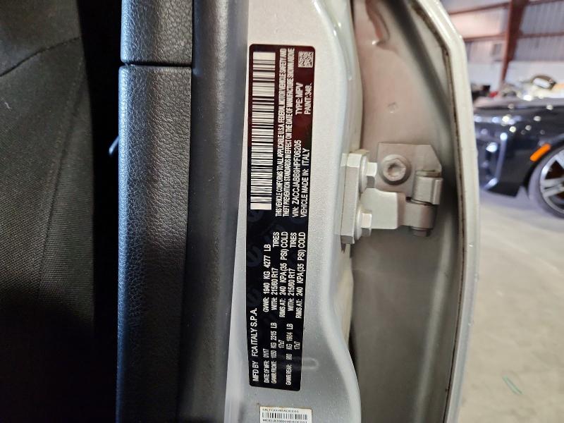 64240646 :رقم المزاد ، ZACCJABB9HPF06205 vin ، 2017 Jeep Renegade مزاد بيع