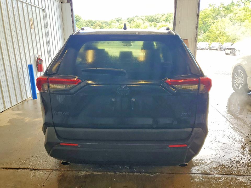 Продаж на аукціоні авто 2019 Toyota Rav4, vin: JTMP1RFV6KD038587, номер лоту: 63289126