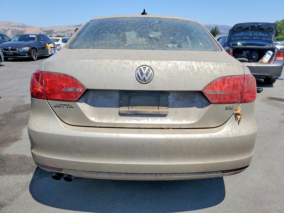 2014 Volkswagen Jetta მანქანა იყიდება აუქციონზე, vin: 3VWD17AJ9EM221371, აუქციონის ნომერი: 64325936