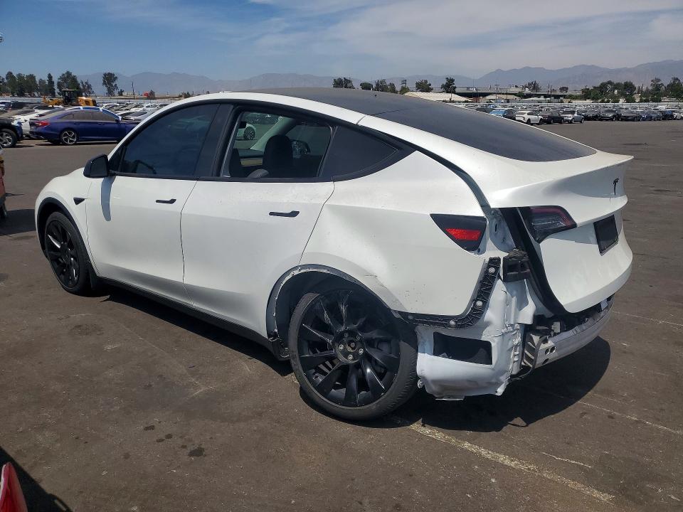 Продажа на аукционе авто 2020 Tesla Model Y, vin: 5YJYGDEE3LF008657, номер лота: 65333346
