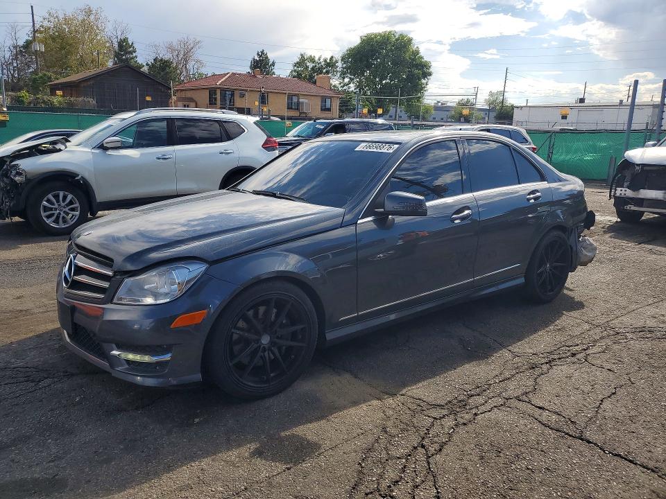 Продажа на аукционе авто 2014 Mercedes-benz C, vin: WDDGF8ABXEA923654, номер лота: 66698876