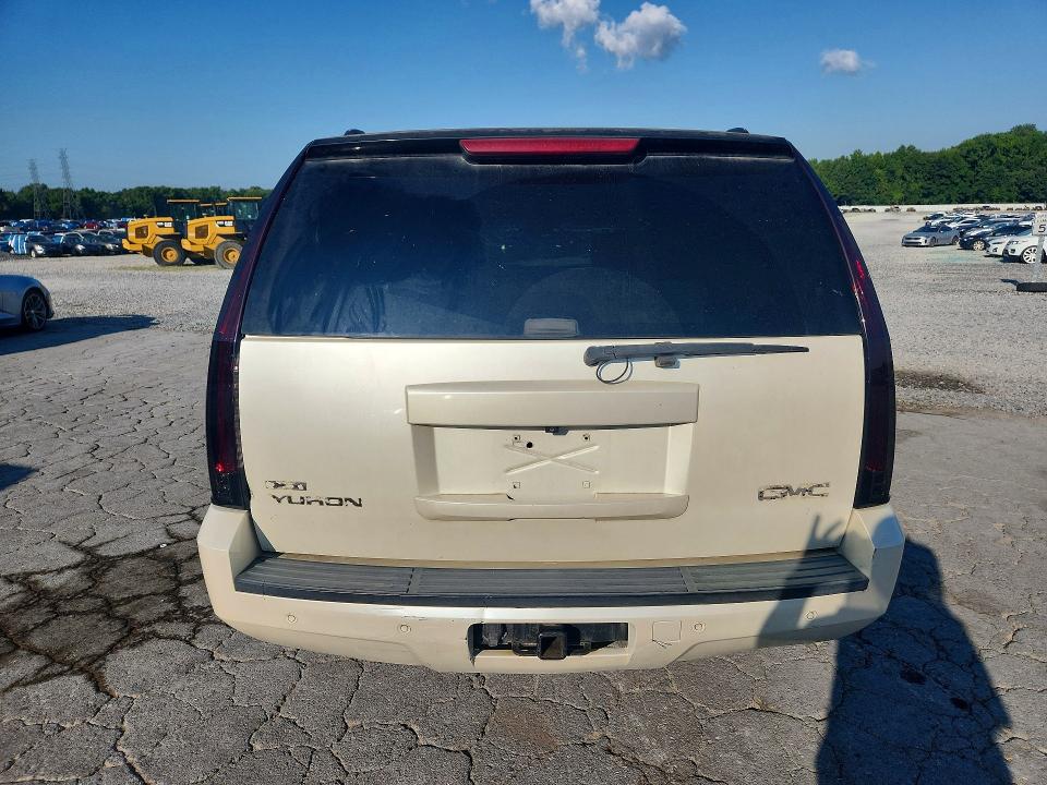 Продаж на аукціоні авто 2008 Gmc Yukon Xl, vin: 1GKFK16358R177540, номер лоту: 63906416