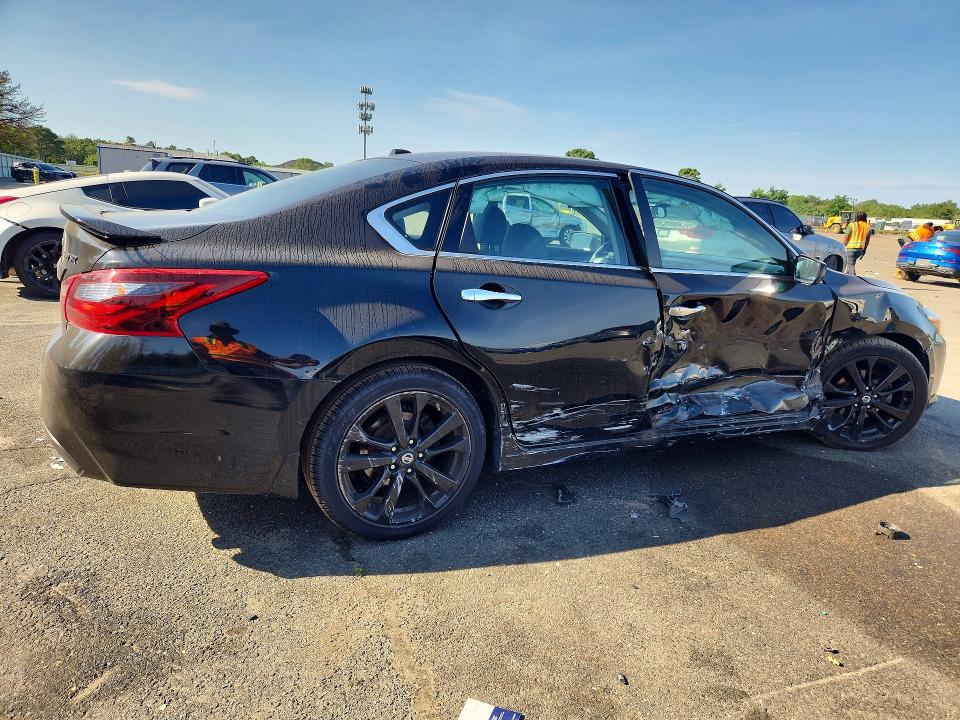 65360046 :رقم المزاد ، 1N4AL3AP5JC275605 vin ، 2018 Nissan Altima مزاد بيع