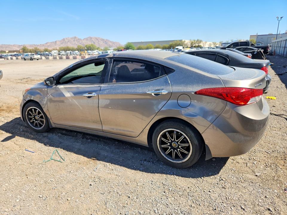 59207096 :رقم المزاد ، 5NPDH4AE2DH286597 vin ، 2013 Hyundai Elantra مزاد بيع