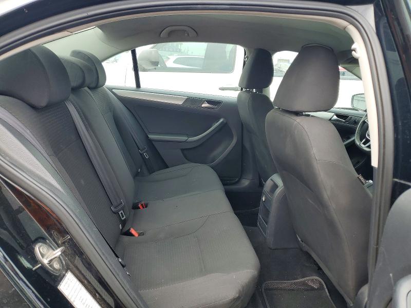 65161616 :رقم المزاد ، 3VWD17AJ3FM268638 vin ، 2015 Volkswagen Jetta مزاد بيع