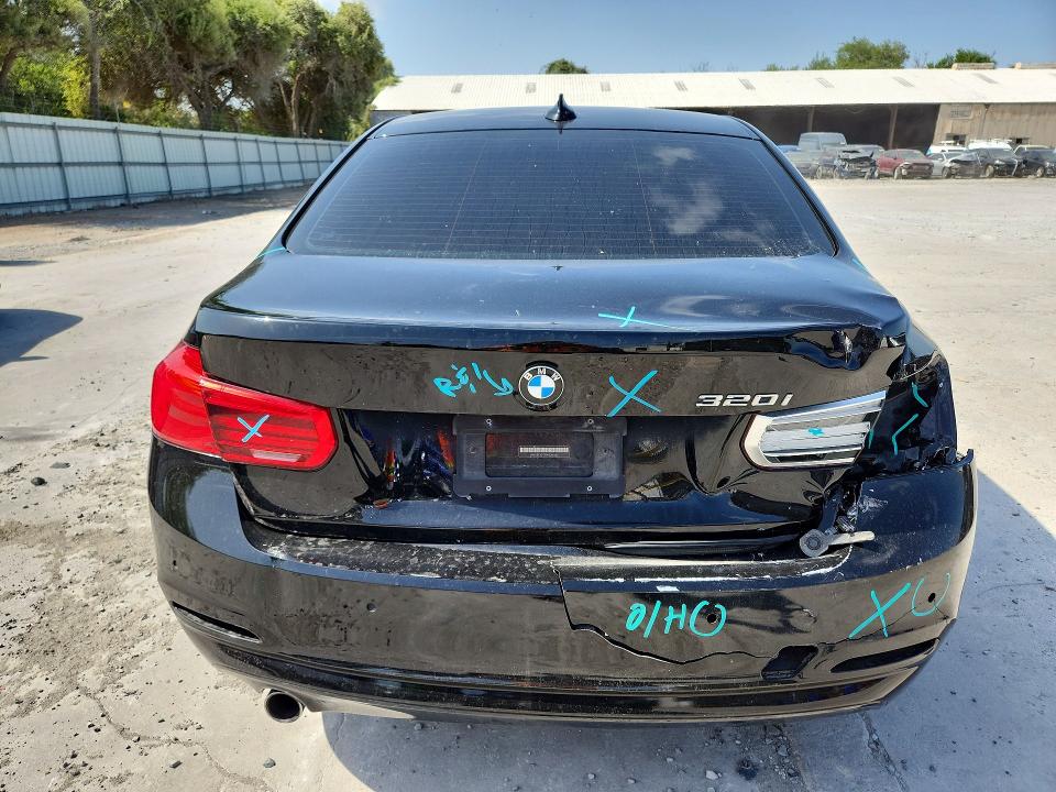 63842736 :رقم المزاد ، WBA8E1G39HNU16666 vin ، 2017 Bmw 320 مزاد بيع