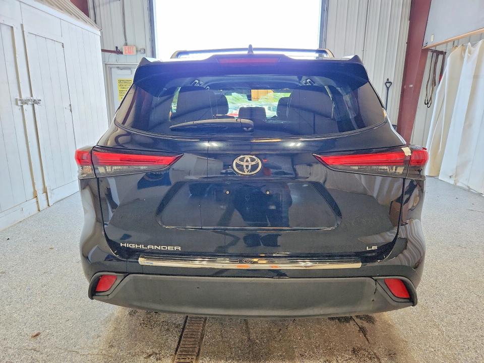 Продажа на аукционе авто 2022 Toyota Highlander, vin: 5TDZZRAH6NS097392, номер лота: 57313066