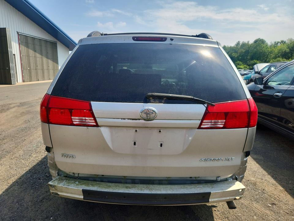 64736816 :رقم المزاد ، 5TDZA22C64S093939 vin ، 2004 Toyota Sienna مزاد بيع