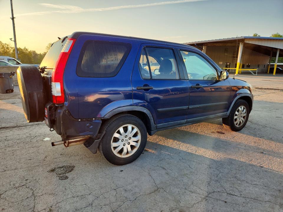 64545896 :رقم المزاد ، JHLRD78815C000810 vin ، 2005 Honda Cr-v مزاد بيع