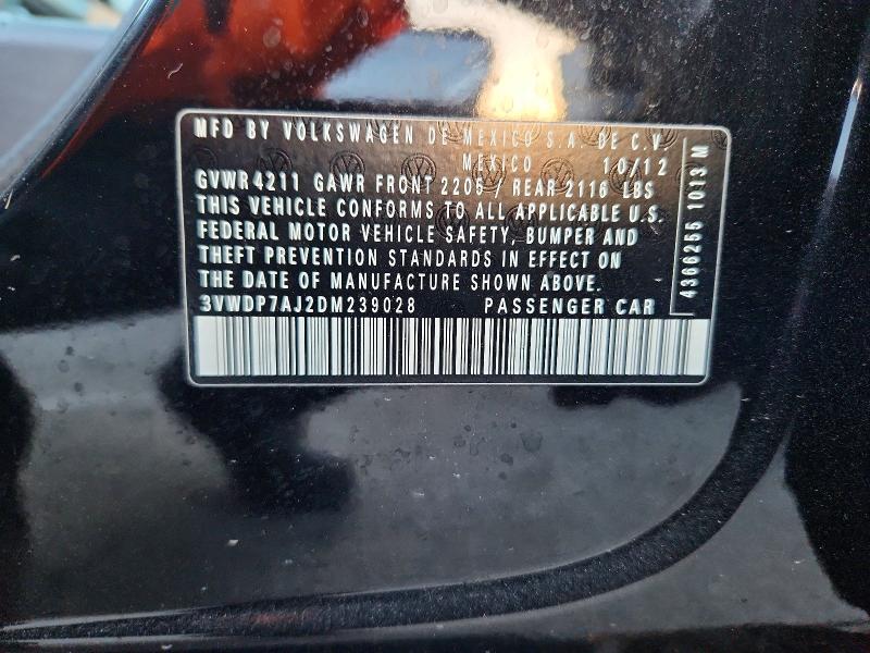 63907726 :رقم المزاد ، 3VWDP7AJ2DM239028 vin ، 2013 Volkswagen Jetta مزاد بيع