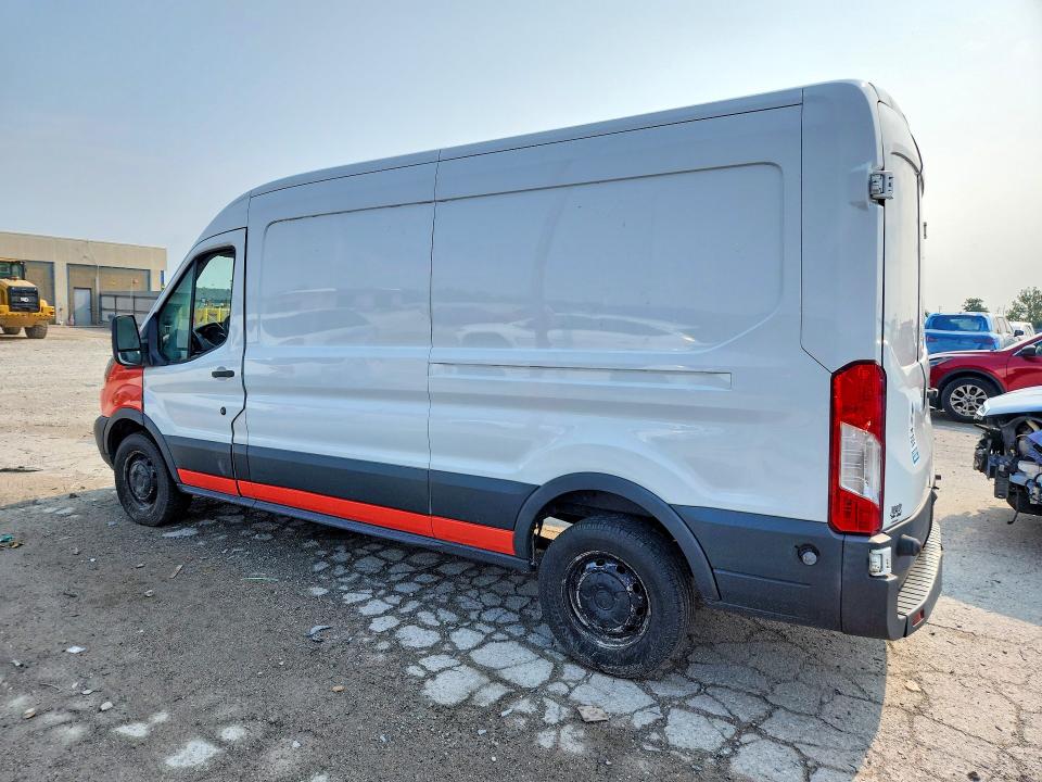 64218276 :رقم المزاد ، 1FTNR2CM9FKA30939 vin ، 2015 Ford Transit مزاد بيع