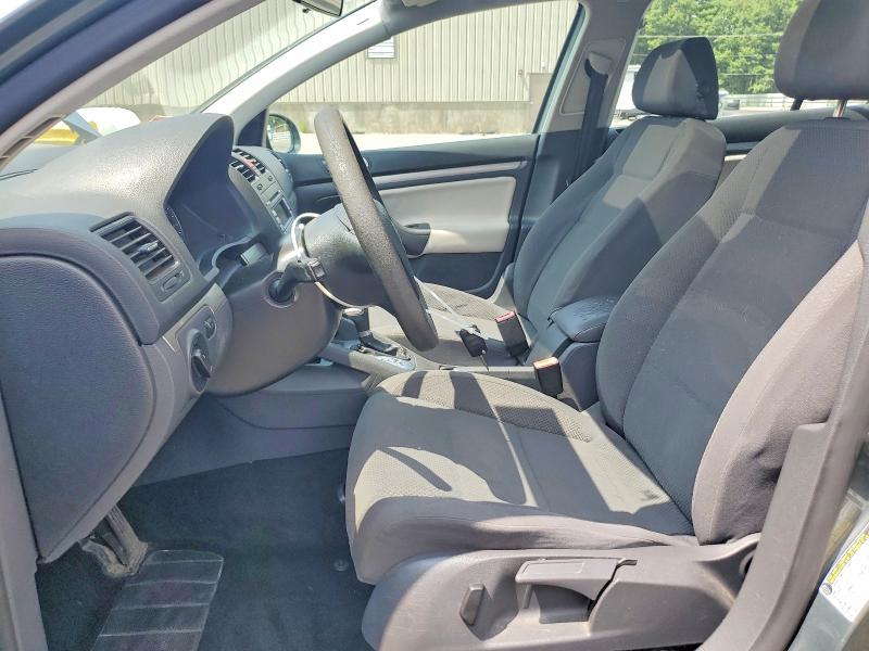 64272726 :رقم المزاد ، WVWDA71KX8W113146 vin ، 2008 Volkswagen Rabbit مزاد بيع