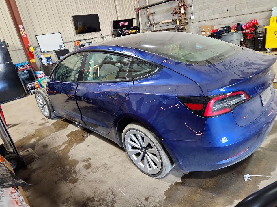 Продажа на аукционе авто 2023 Tesla Model 3, vin: 5YJ3E1EA4PF435265, номер лота: 62439346