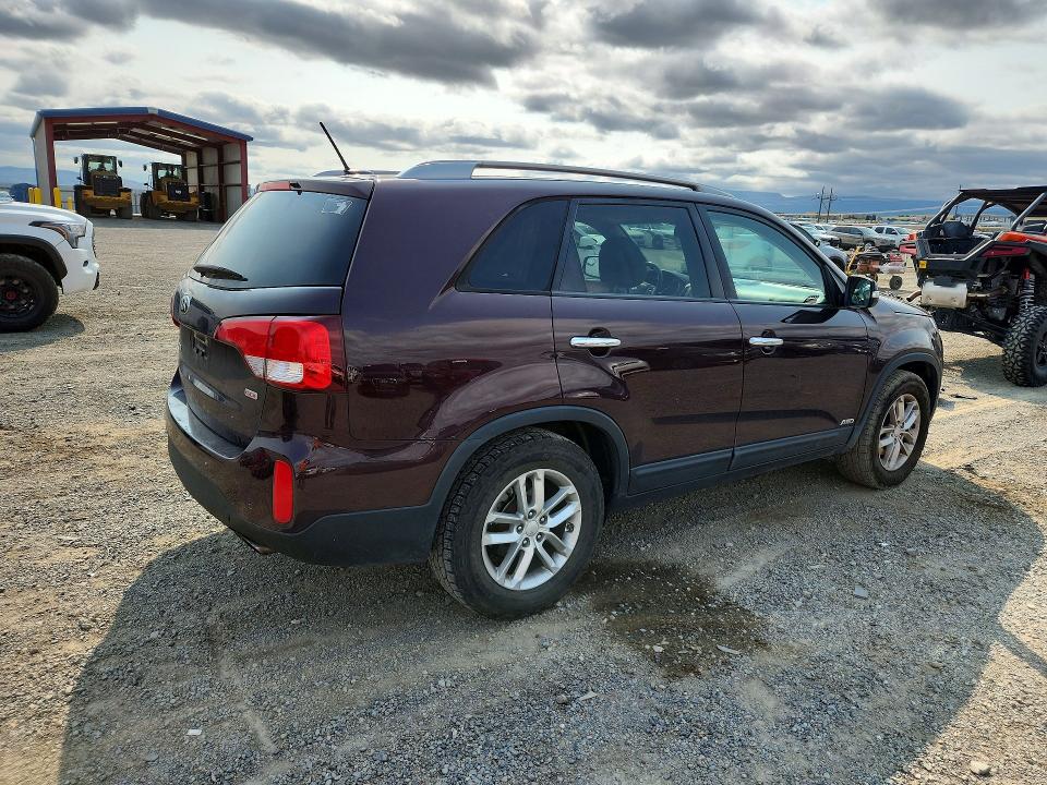 2015 Kia Sorento მანქანა იყიდება აუქციონზე, vin: 5XYKTCA62FG638810, აუქციონის ნომერი: 63418326
