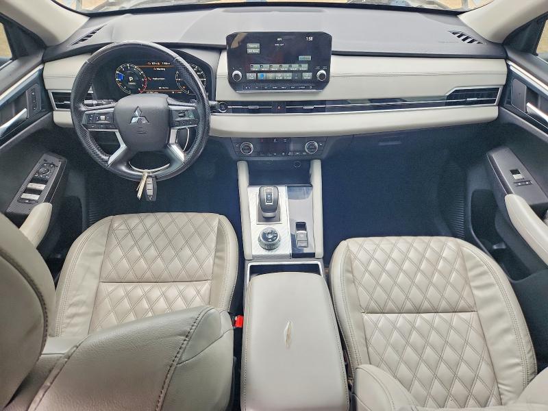 63854106 :رقم المزاد ، JA4J4VA84NZ007430 vin ، 2022 Mitsubishi Outlander مزاد بيع