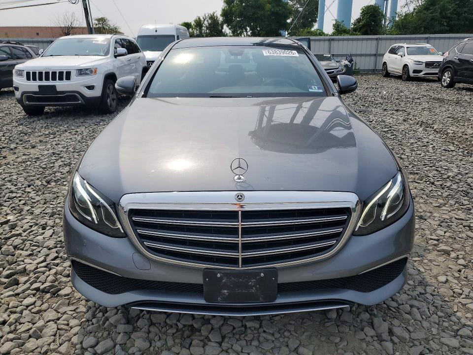 2019 Mercedes-benz E მანქანა იყიდება აუქციონზე, vin: WDDZF4KB2KA591852, აუქციონის ნომერი: 63839026