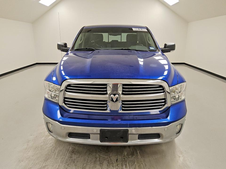 65810106 :رقم المزاد ، 1C6RR6LT0JS334130 vin ، 2018 Ram 1500 مزاد بيع