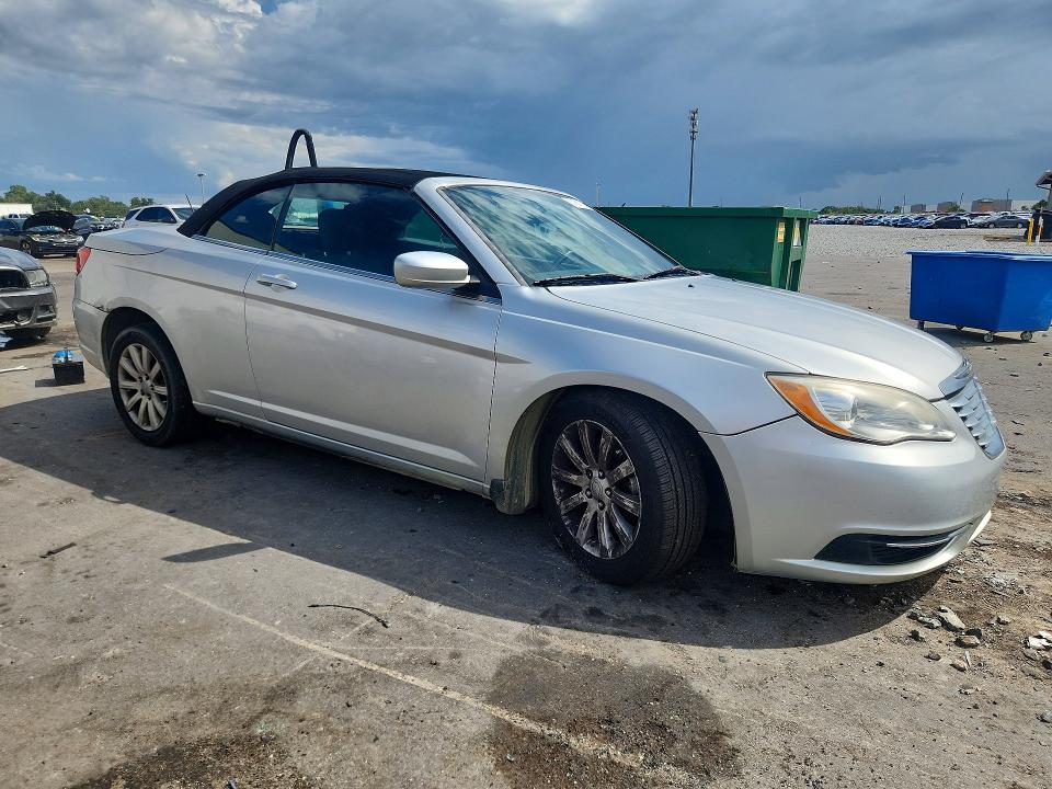 Продажа на аукционе авто 2011 Chrysler 200, vin: 1C3BC2EG3BN577908, номер лота: 67161726