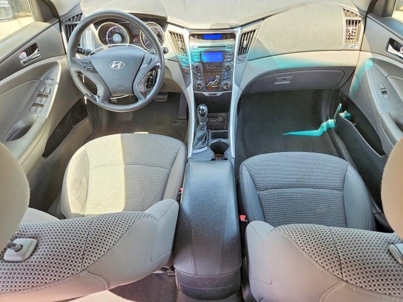 64700136 :رقم المزاد ، 5NPEB4ACXCH388376 vin ، 2012 Hyundai Sonata مزاد بيع