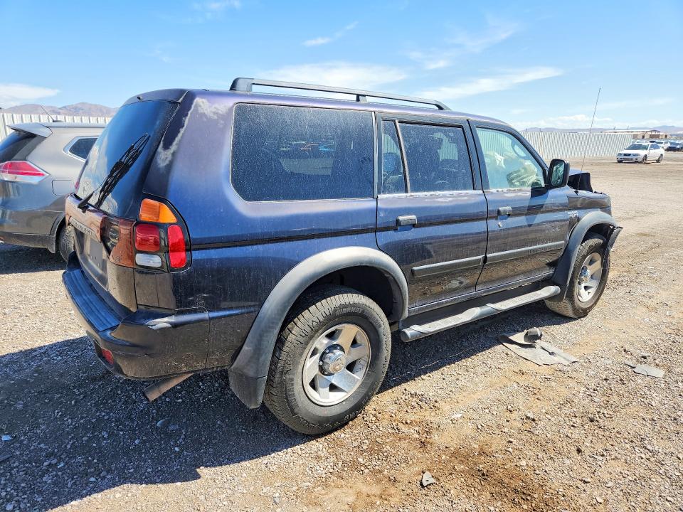 57630776 :رقم المزاد ، JA4LS21H02J028377 vin ، 2002 Mitsubishi Montero مزاد بيع