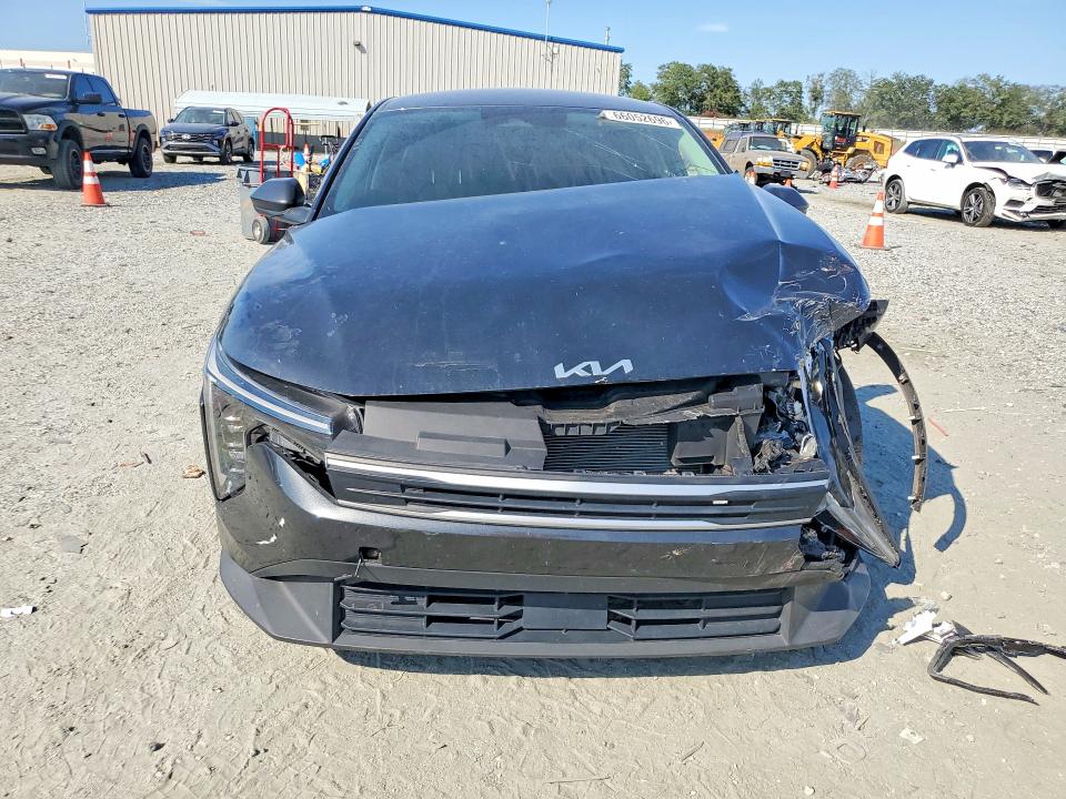 2025 Kia K4 მანქანა იყიდება აუქციონზე, vin: 3KPFT4DE5SE103262, აუქციონის ნომერი: 66052696
