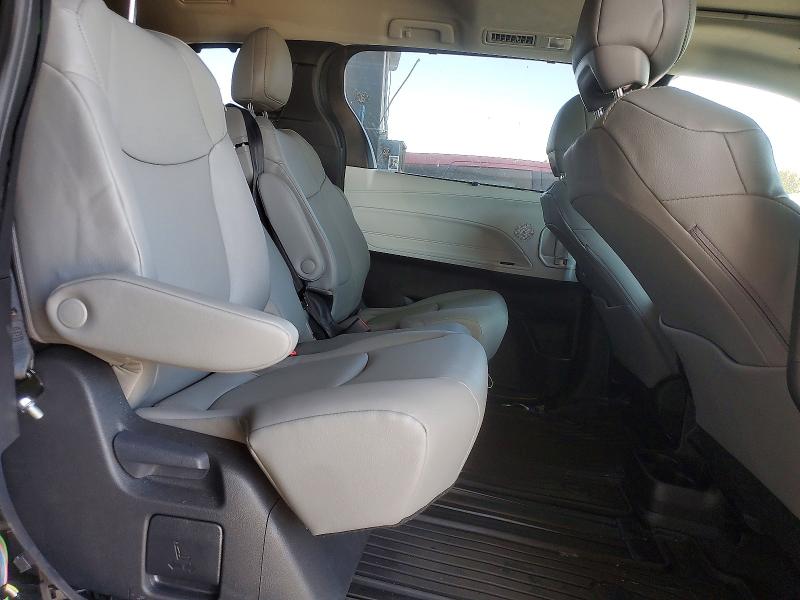 Продажа на аукционе авто 2026 Toyota Sienna, vin: 5TDYRKEC8TS324953, номер лота: 64466456
