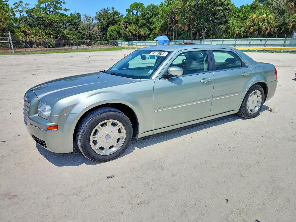 Продажа на аукционе авто 2005 Chrysler 300, vin: 2C3AA53G25H505195, номер лота: 64139086