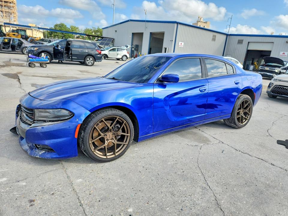 64972676 :رقم المزاد ، 2C3CDXAT8JH213444 vin ، 2018 Dodge Charger مزاد بيع