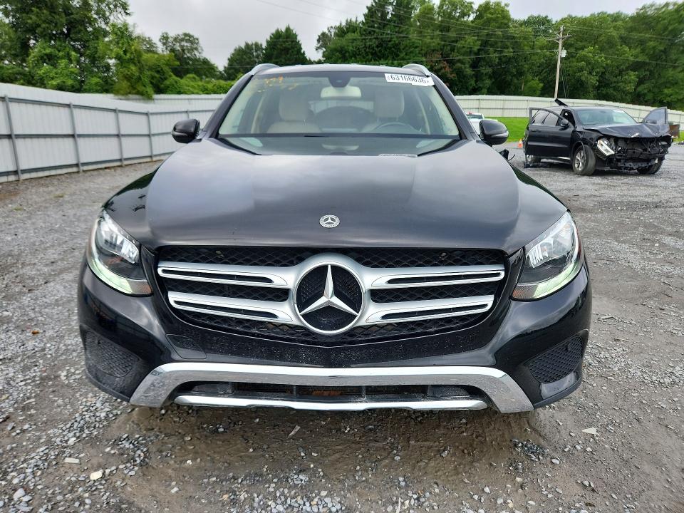 63166636 :رقم المزاد ، WDC0G4JB7HV011024 vin ، 2017 Mercedes-benz Glc مزاد بيع