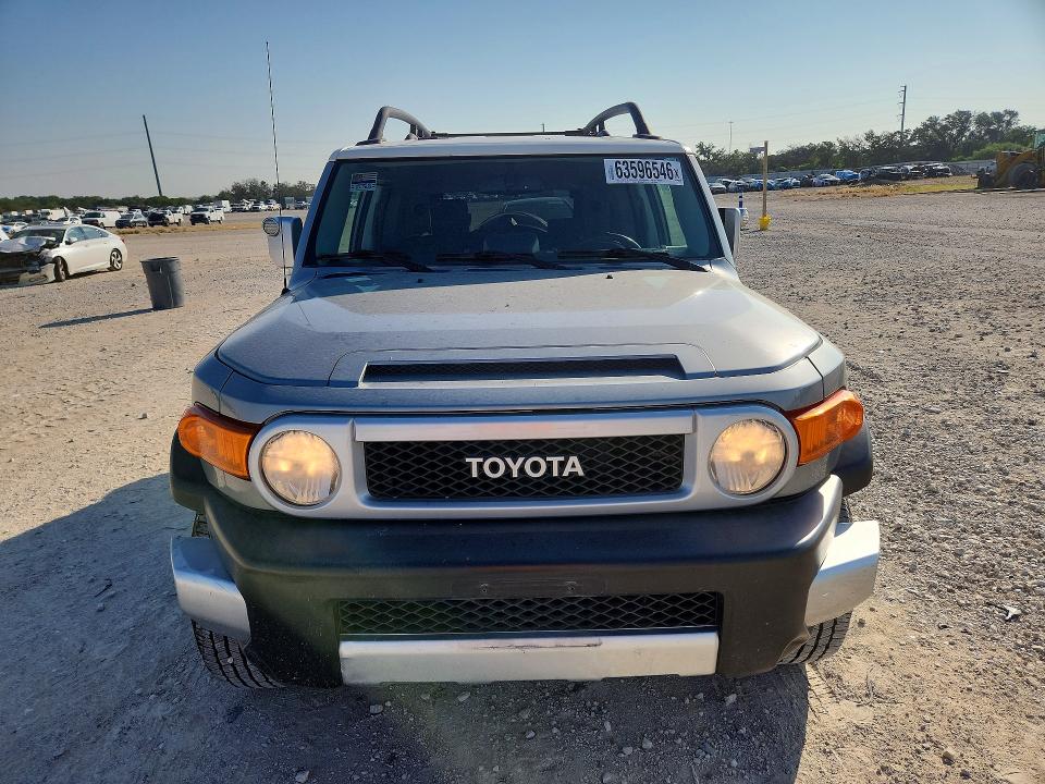 Продажа на аукционе авто 2011 Toyota Fj Cruiser, vin: JTEZU4BFXBK011496, номер лота: 63596546