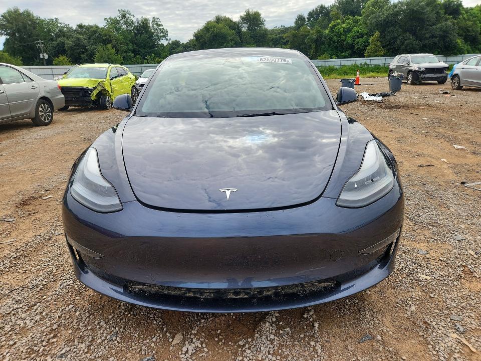 2022 Tesla Model 3 მანქანა იყიდება აუქციონზე, vin: 5YJ3E1EA5NF102781, აუქციონის ნომერი: 62590776