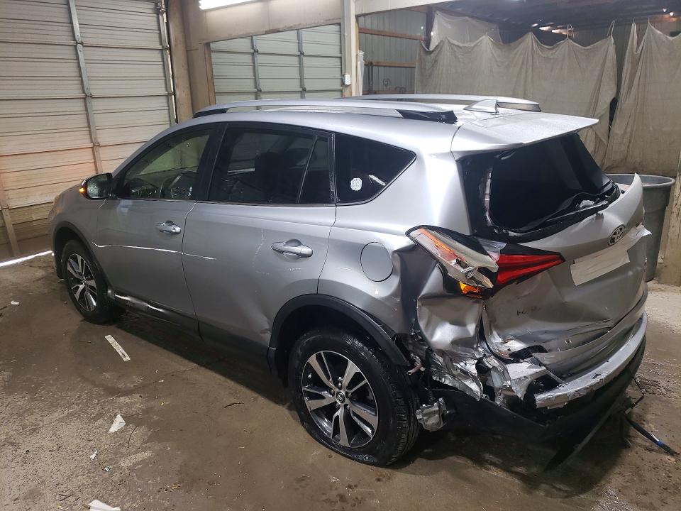Auction sale of the 2018 Toyota Rav4, vin: JTMRFREV7JD235259, lot number: 66215536
