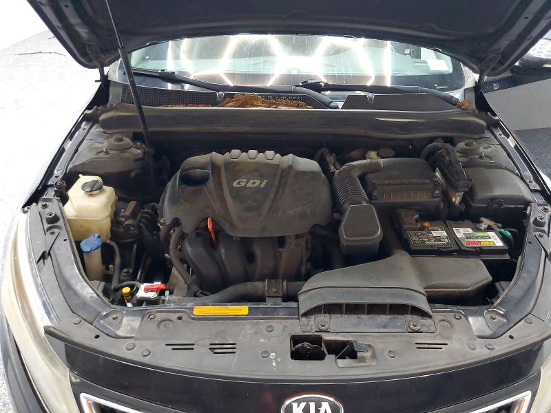 66444806 :رقم المزاد ، 5XXGR4A7XFG512928 vin ، 2015 Kia Optima مزاد بيع