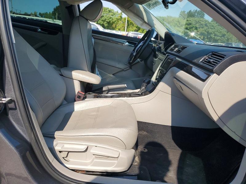 2018 Volkswagen Passat მანქანა იყიდება აუქციონზე, vin: 1VWBA7A31JC020875, აუქციონის ნომერი: 64552946