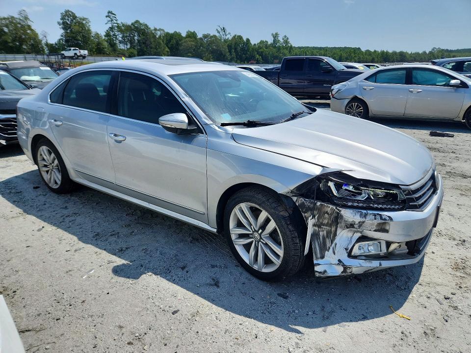 Продажа на аукционе авто 2017 Volkswagen Passat, vin: 1VWCT7A35HC025375, номер лота: 64938376